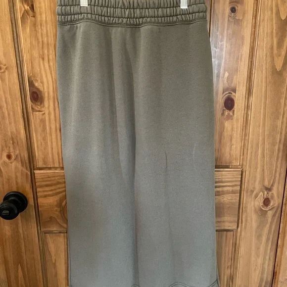 Aerie sweater skirt small petite - Picture 2 of 4